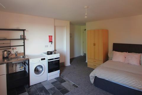 Studio to rent, Flat 19B, 59-61 Clarendon Road, LS2 9NZ