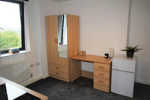 Studio to rent, Flat 19B, 59-61 Clarendon Road, LS2 9NZ