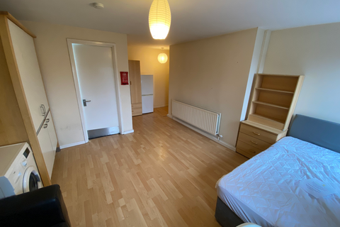 Studio to rent, Flat 19A, 59-61 Clarendon Road, LS2 9NZ