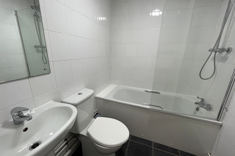 Studio to rent, Flat 18B, 59-61 Clarendon Road, LS2 9NZ