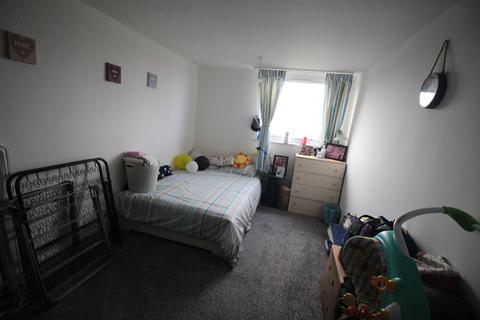 undefined, 87 Oatland Towers, LS7 1SB