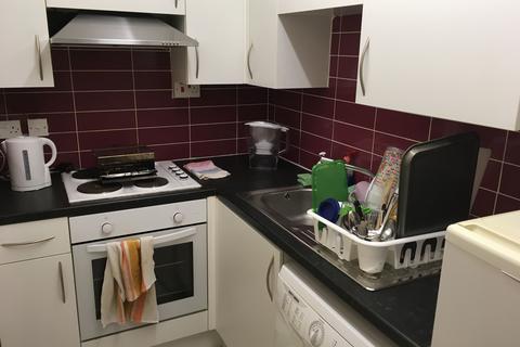 2 bedroom flat to rent, Flat 3, 7 Kelso Road, LS2 9PR