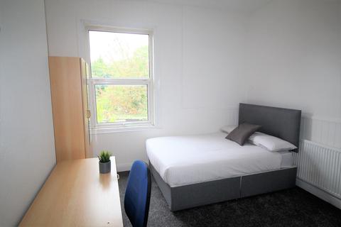 undefined, Flat 2, 6 Chestnut Avenue, LS6 1BA
