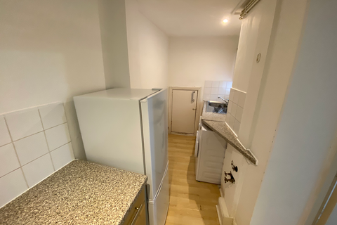 1 bedroom flat to rent, Flat 4, 57 Clarendon Road, LS2 9NZ