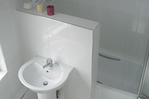 1 bedroom flat to rent, Flat 3, 57 Clarendon Road, LS2 9NZ