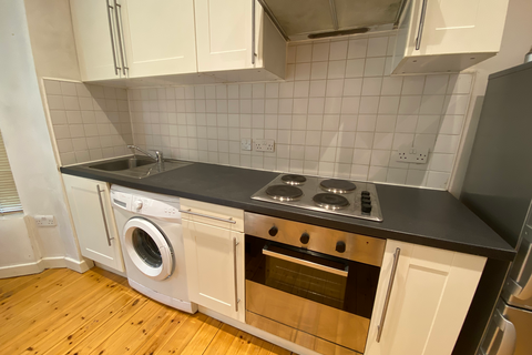 Studio to rent, Flat 2A, 55 Clarendon Road, LS2 9NZ