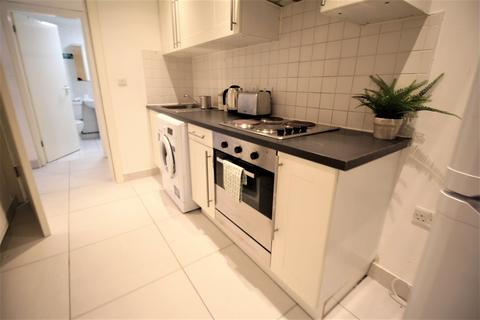 Flat 1, 55 Clarendon Road, LS2 9NZ