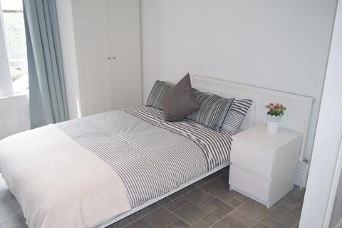 1 bedroom flat to rent, Flat 2, 46 Headingley Lane, LS6 2EL