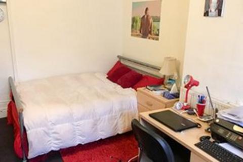 undefined, Flat 2, 24 Kelso Road, LS2 9PR