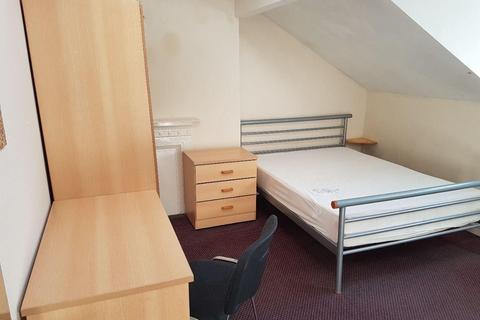 2 bedroom flat to rent, Flat 3, 23 Clarendon Place, LS2 9JN