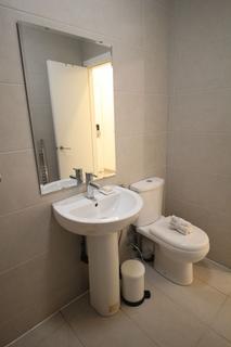 Studio to rent, Flat 1B, 22 Kelso Road, LS2 9PR