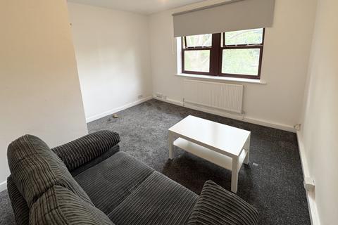 2 bedroom flat to rent, 158A Woodsley Road , Flat 9, LS2 9LZ