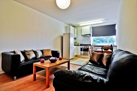 1 bedroom flat to rent, 158A Woodsley Road, Flat 6, LS2 9LZ