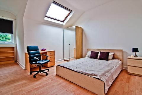 1 bedroom flat to rent, 158A Woodsley Road, Flat 6, LS2 9LZ