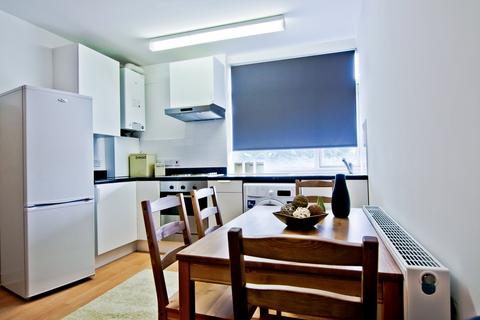 1 bedroom flat to rent, 158A Woodsley Road, Flat 6, LS2 9LZ