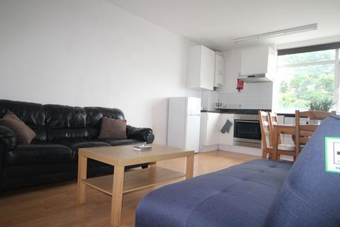 Flat 6, 158 Woodsley Road, LS2 9LZ