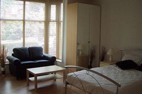 undefined, Flat 1, 11 Brudenell Road, LS6 1HA