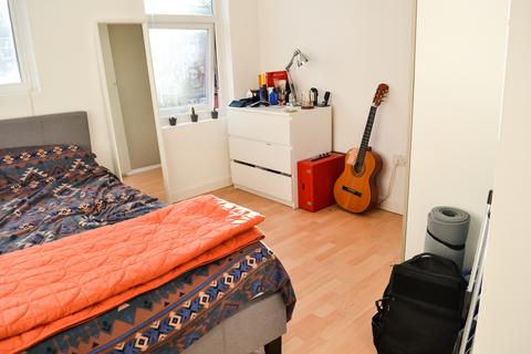 1 bedroom flat to rent, Flat 3, 11 Brudenell Road, LS6 1HA
