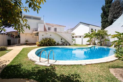 6 bedroom house, Detached Chalet In Pedregalejo, Málaga
