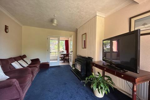 44 Raeburn Drive, Bradford, BD6 2LN