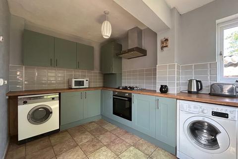 44 Raeburn Drive, Bradford, BD6 2LN