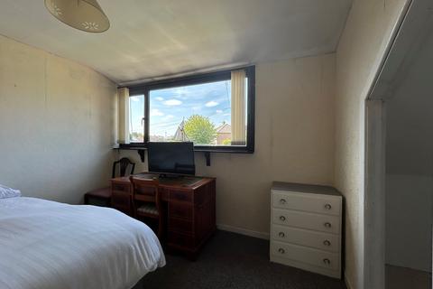 44 Raeburn Drive, Bradford, BD6 2LN