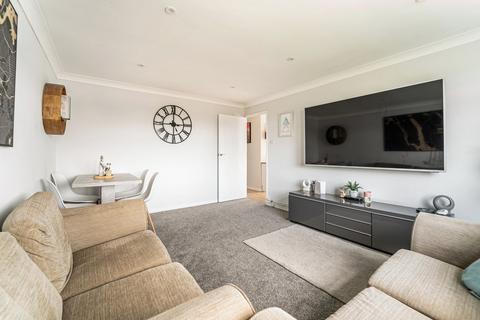 12 Springfield Gardens, Banwell, BS29 6HW