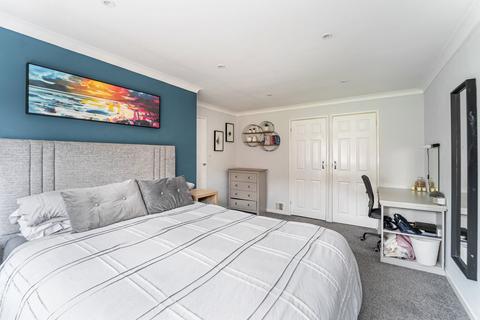 12 Springfield Gardens, Banwell, BS29 6HW