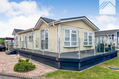 2 bedroom park home for sale, Kingsmere Close, Canvey Island
