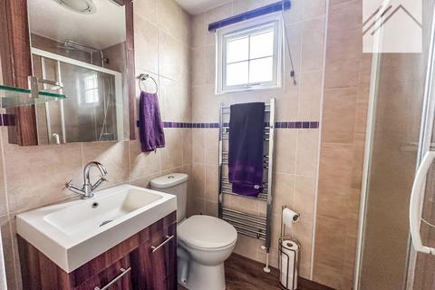 2 bedroom park home for sale, Kingsmere Close, Canvey Island