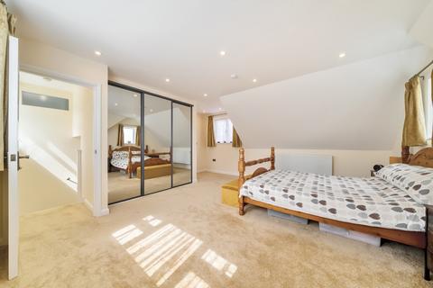 5 Hillside Crescent, Northwood, HA6 1RP