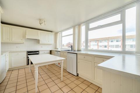 undefined, Black Horse Close, Windsor, Berkshire