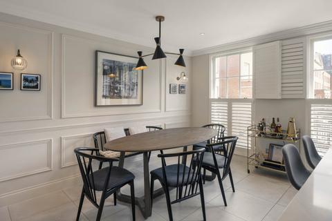 undefined, Somerset Square, Holland Park, London