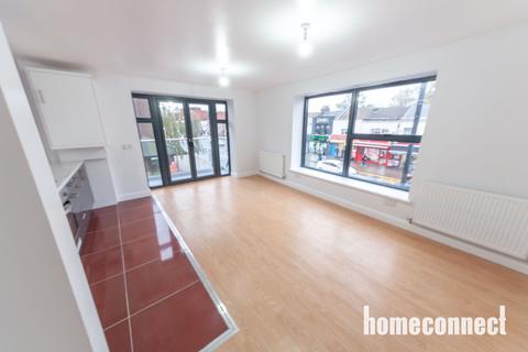 3 bedroom flat to rent, Barking Road, London