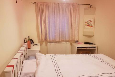2 bedroom house share to rent, Morphou Road,Mill Hill
