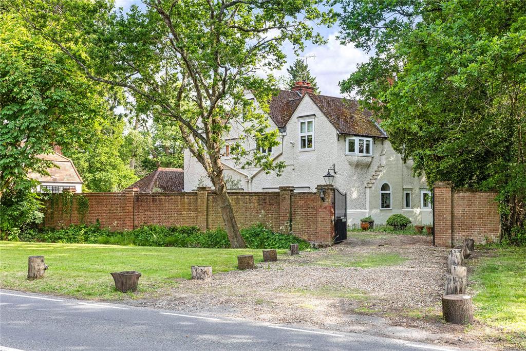 Carriage Driveway