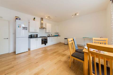 3 bedroom flat to rent, N7