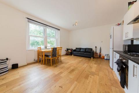 3 bedroom flat to rent, N7