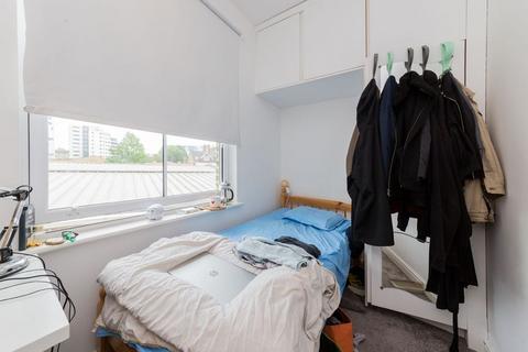 3 bedroom flat to rent, N7
