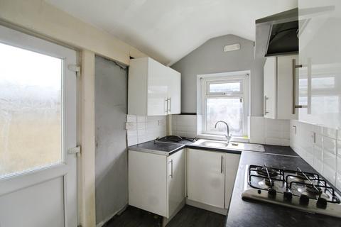 2 bedroom terraced house for sale, River Street, Lancashire BB8