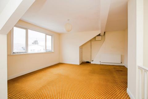 14 Dunkirk Terrace, Halifax, HX1 3RB