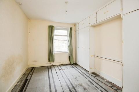 14 Dunkirk Terrace, Halifax, HX1 3RB