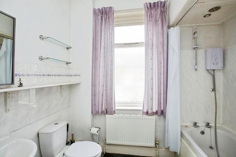 14 Dunkirk Terrace, Halifax, HX1 3RB