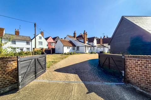 4 bedroom house to rent, West Street, Colchester CO6