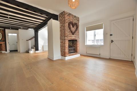 4 bedroom house to rent, West Street, Colchester CO6