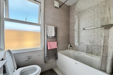 3 bedroom end of terrace house for sale, Whitfield Road, London E6