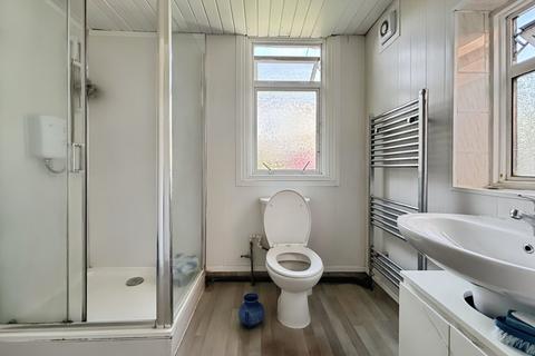 3 bedroom terraced house for sale, Whitfield Road, London E6