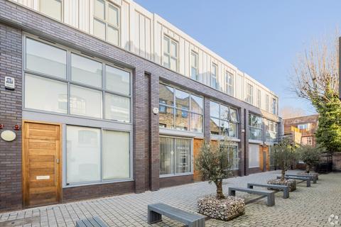 Office to rent, Turnham Green Terrace Mews London W4 1QU