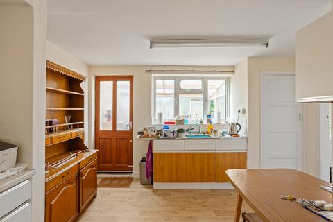 2 bedroom semi-detached house for sale, Manor Drive, Pickering YO18