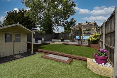 20 Warren Drive, Orpington, BR6 6EX